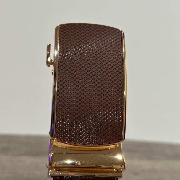 Belt Brown Leather Adjustable Belt - Picture 8 of 11